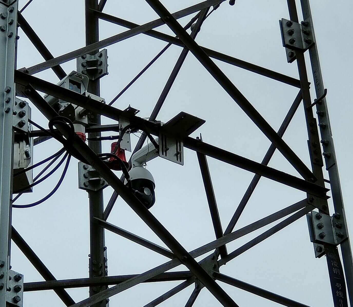 輸電線路激光防外力破壞智能預(yù)警系統(tǒng) 輸電線路激光防外力破壞智能預(yù)警系統(tǒng)